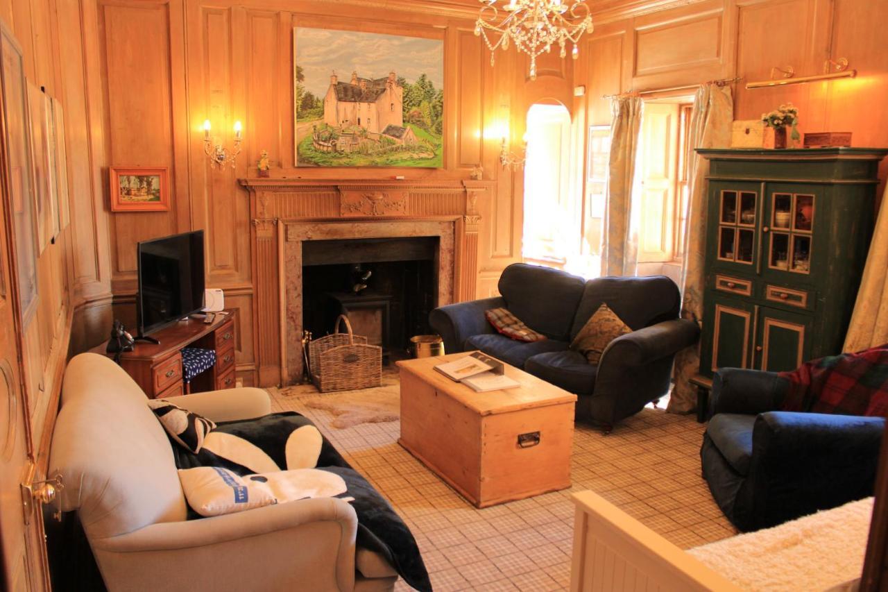 East Wing Lickleyhead Castle Villa Auchleven Bagian luar foto